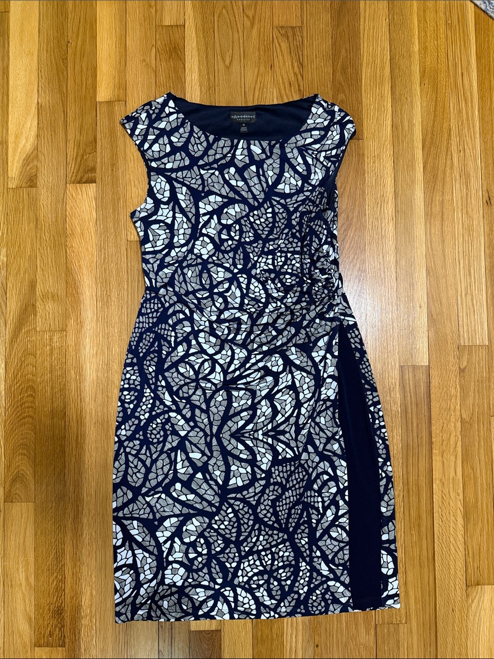 connected apparel Navy & White Cap Sleeve Printed Sheath Midi Dress